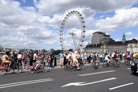 london naked bike ride 2022|In pictures: the 2022 World Naked Bike Ride zoomed through。